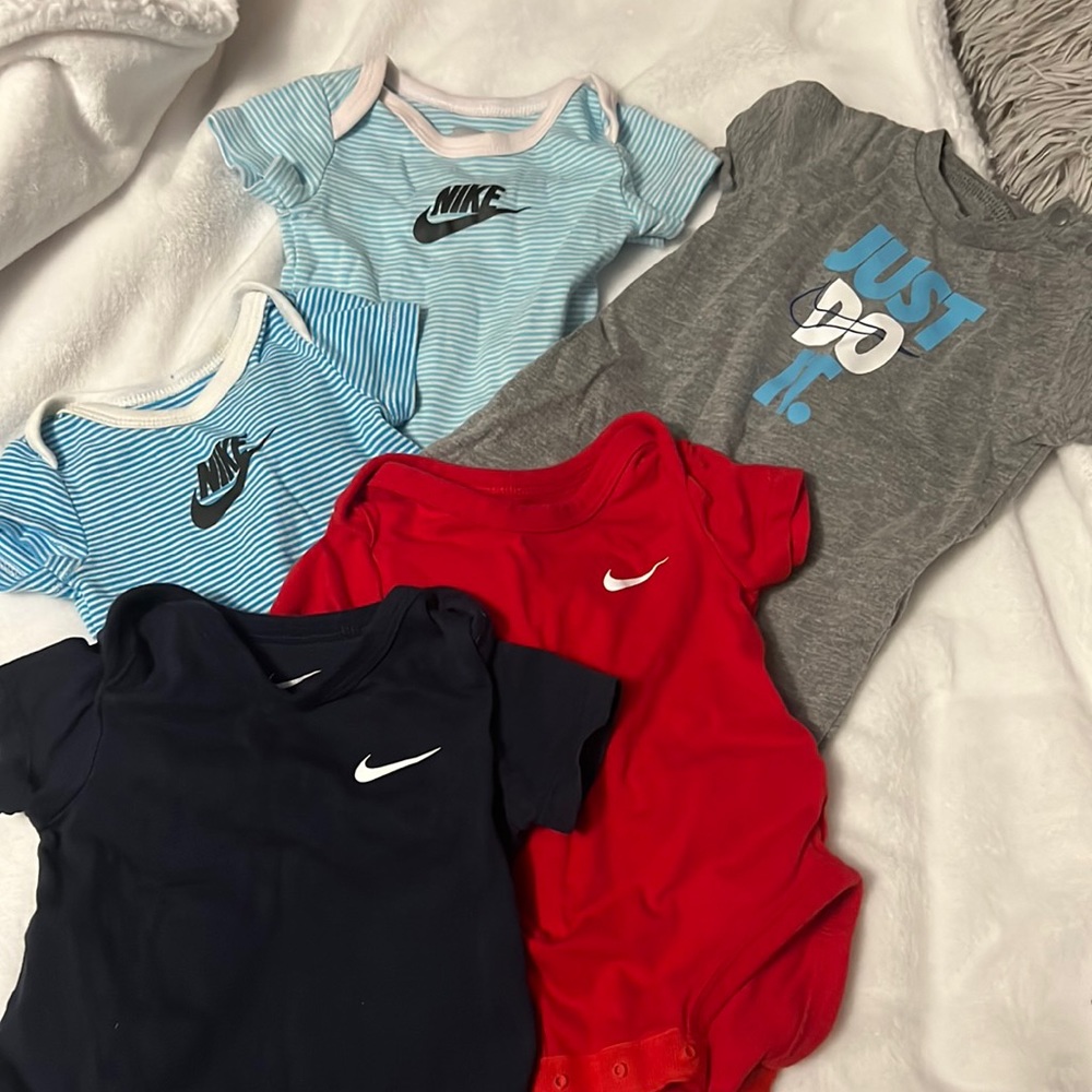 Nike onesie bundle